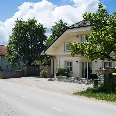 & Pri Stani *